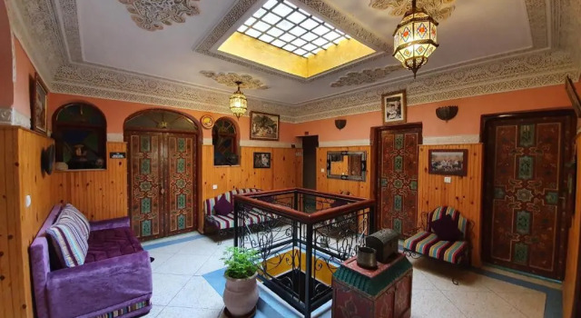 Кровать в общем номере Dar Assarou - Toubkal National Park Lodge