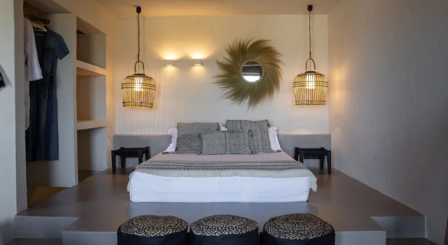 Номер Deluxe Цокольный этаж c 1 комнатой с балконом и с видом на море Seesoo Paros Beachfront Luxury Hideaway