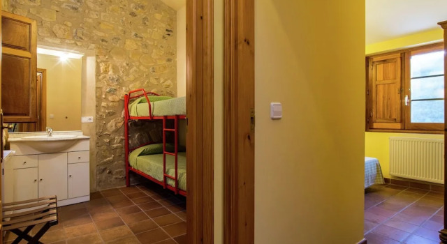 Luxurious Mansion in Costa Brava Spain With Swimming Pool, Prenota Hotel Hotel a Pirenei Catalani con piscina, Piscina