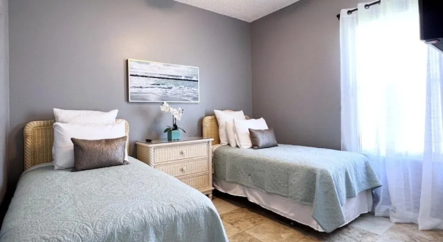 Privacy 4 Bed 3 Bath Pool Home With Spa 4 Bedroom Home By Redawning, Kissimmee