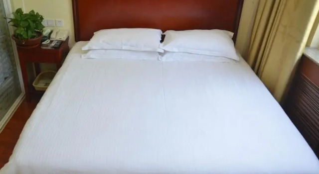 Номер Standard GreenTree Inn WeiFang QingZhou Middle HaiDai Road Electric Power Shell Hotel