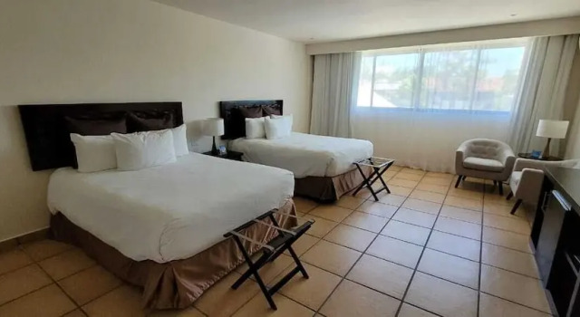 Family room in Coronado Luxury Club & Suites, Book Hotel Hoteller i Panama Oeste med morgenmad, Morgenmad