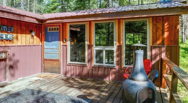 Rustic Idaho Retreat w/ Deck, Grill & Chiminea!, Rezerwuj Dom wakacyjny Hotele w Idaho z parkingiem, Parking
