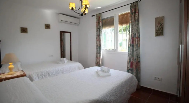 Villa Puente Viejo SpainSunRentals 1041, Забронировать Вилла Виллы Нерха, рядом с Tuesday Market, Вилла