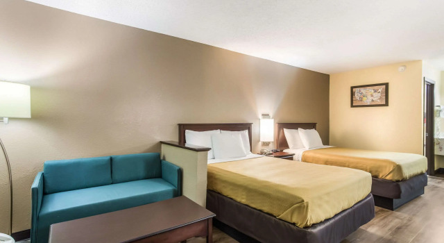 Standard- firedobbelt værelse Econo Lodge Clinton - Jackson West