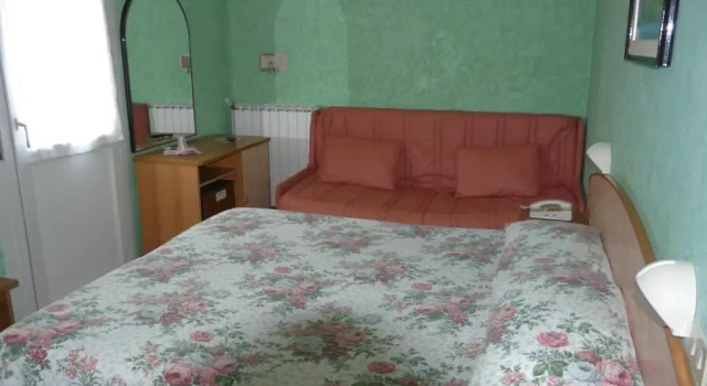 Четырёхместный номер Standard Hotel Vecchia Rimini