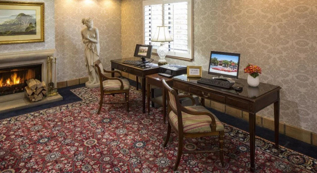 Campbell Inn