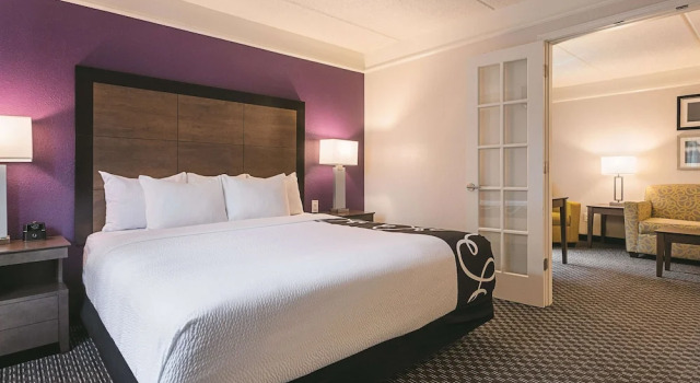 Люкс Deluxe La Quinta by Wyndham Atlanta Alpharetta