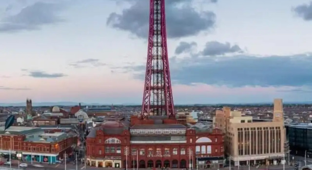 Апартаменты Reads Avenue - Next To HA Social Club - Winter Gardens and Town Centre!