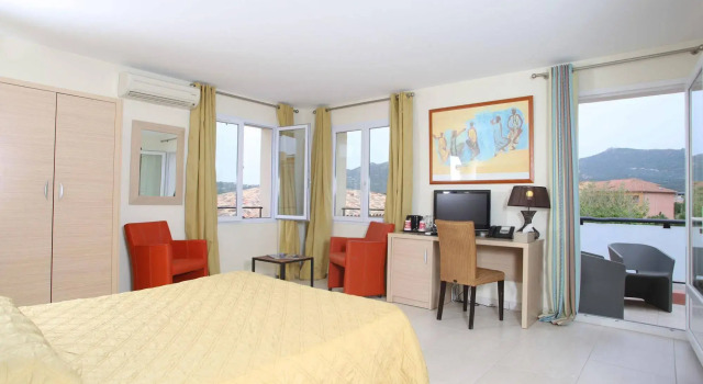 Hôtel Serenada, Varaa Hotelli  