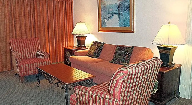 Люкс Quail Hollow Resort