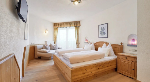 Номер Comfort Mineralienhotel Natznerhof