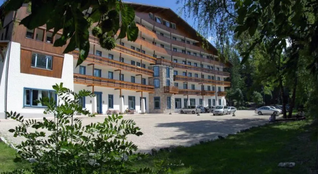 Orsoline Cortina, Забронировать Отель Кортина-д'Ампеццо Кадоре, рядом с Станция канатного подъёмника Мандрес