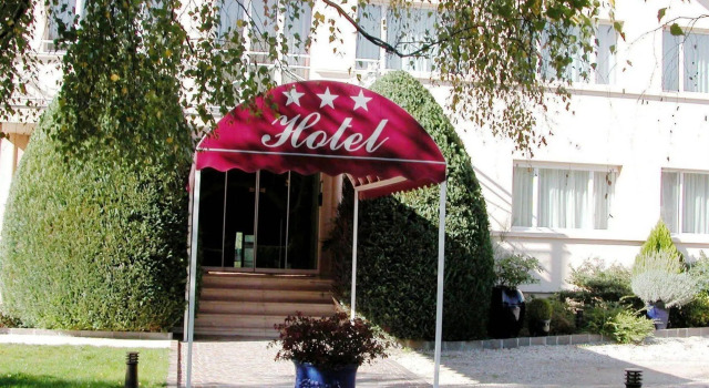 Hotel le Jura, Réserver Hôtel Divonne-les-Bains 