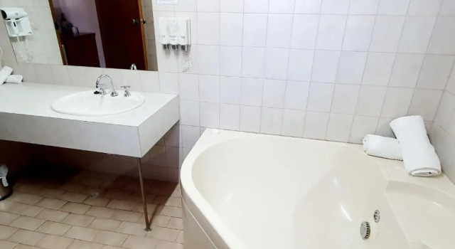 Двухместный номер Standard Golden Grain Motor Inn