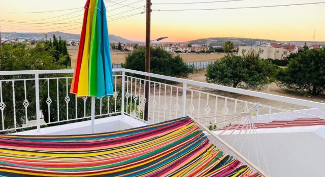 Exclusive Villa Larnaca - up to 8 sleeps - 2 min from BEACH - Big Private Pool, Buchen Sie Villa Cottages in Gecitkale, Cottage