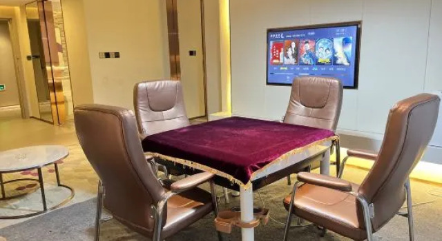 Люкс Lavande Hotel (Dongguan Shipai Town Ecological Park)