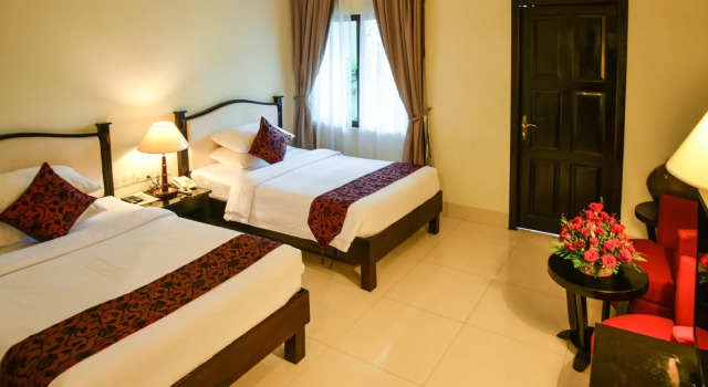 Двухместный номер Deluxe с видом на город Almond Hotel Sothearos