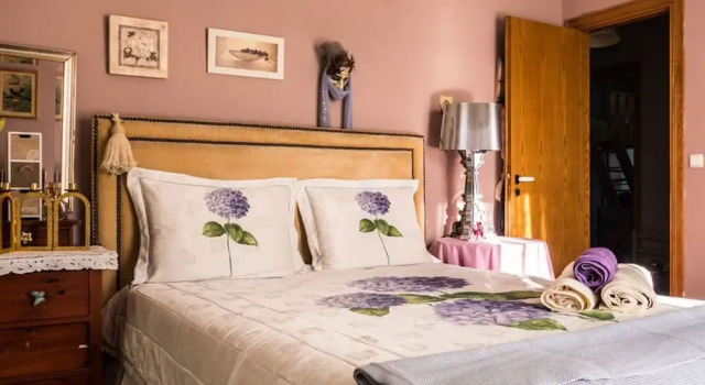 Hospitality & Traditional Food in Peloponnese, Rezervovat Hotel Loutraki 