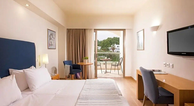 Двухместный номер с видом на внутреннюю территорию Kassandra Palace Seaside Resort