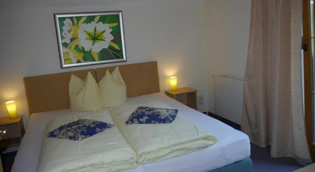 Номер Standard Pension Bergheim