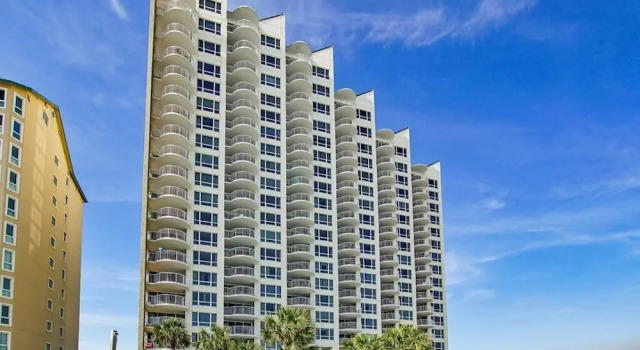 GulfSide 1306 at Hidden Dunes - 1149902, Varaa Hotelli Hotellit Emerald Coast uima-altaalla, Uima-allas