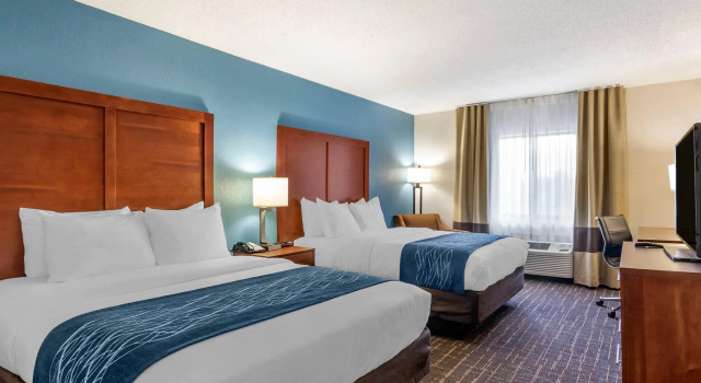 Четырёхместный номер Standard Comfort Inn & Suites Lees Summit - Kansas City