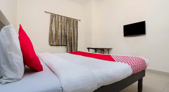 OYO 8467 Hotel Shiv Shakti Inn, Забронировать Отель Отели Нью-Дели с завтраком, Завтраки