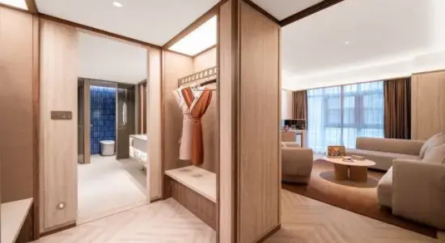 Люкс Luxury Shangrao High Speed Railway Station Crystal Orange Hotel