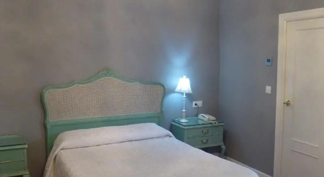 Номер Standard Le Petit París