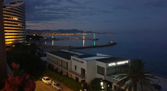 Студия Vue mer panoramique devant la plage au calme!