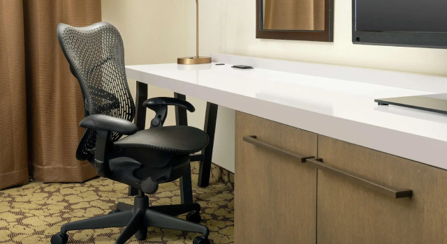 Четырёхместный номер Standard Hilton Garden Inn Frederick