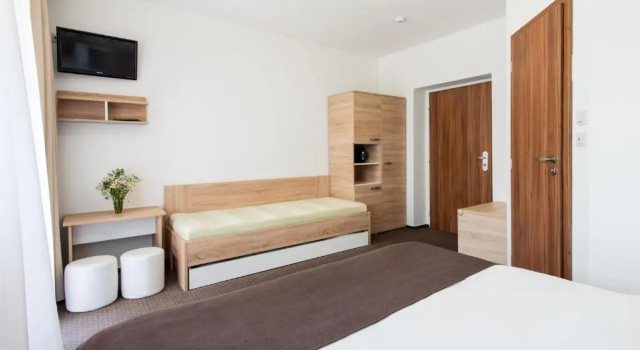 Трёхместный номер Comfort с балконом Hotel Bon