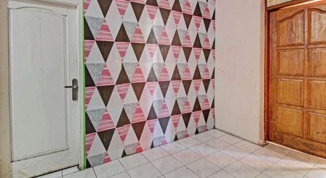 OYO 92759 Penginapan Piji Kembar