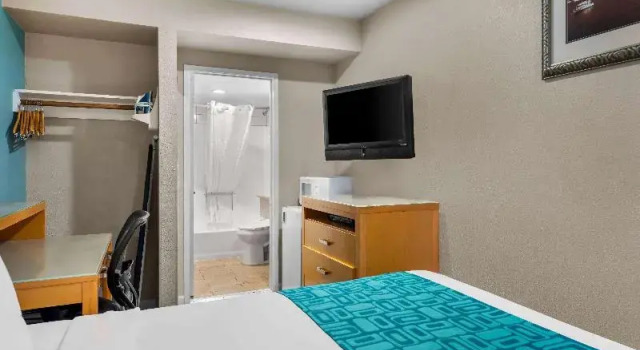 Двухместный номер Business с балконом Howard Johnson by Wyndham Santa Cruz