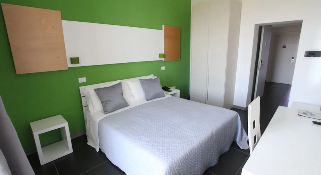 Двухместный номер Standard с видом на море Oasis Park Hotel