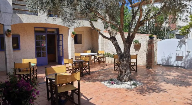 Auberge du Mas dAlivon, Varaa Hostelli Arles 