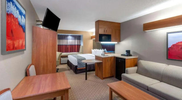 Люкс Microtel Inn & Suites