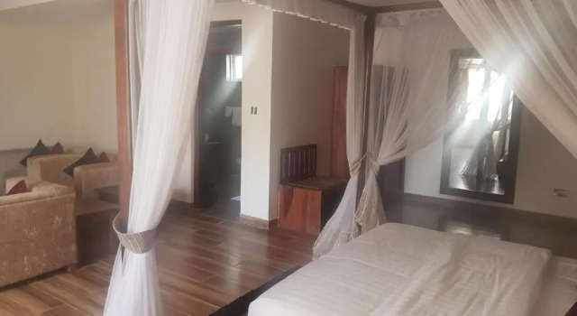 Полулюкс The Vic Hotel