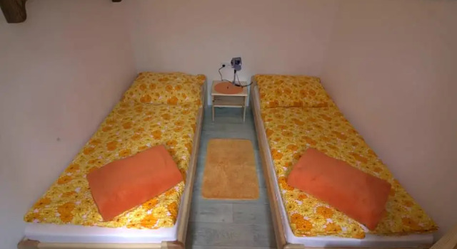Orange House, Boek Hotel Hotels in Zuid-Bohemen met parkeren, Parkeren