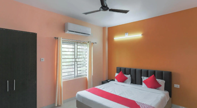 Capital O 61052 Hotel Magnum
