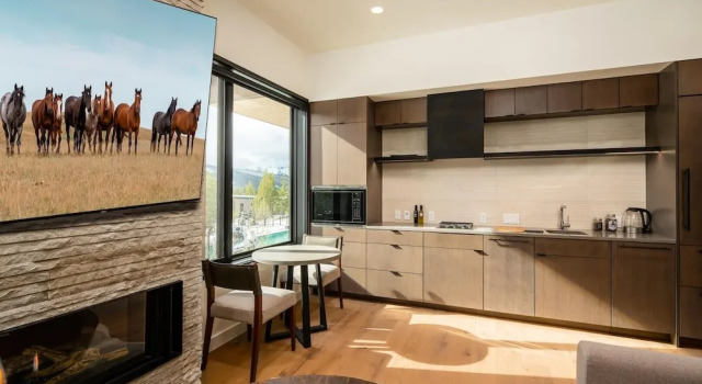 223 Lakelodge 1 Bedroom Condo by Moonlight Basin Lodging, Buchen Sie Ferienwohnung Big Sky Montana