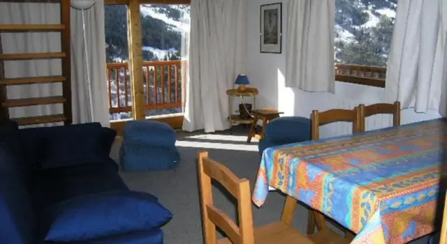 Chanrossa En Garnet, Prenota Appartamento Hotel a Alvernia con parcheggio, Parcheggio