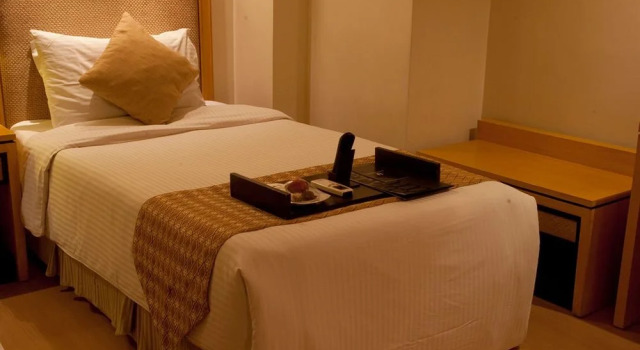 G Hotel by Waterfront, Забронировать Отель Кесон-Сити 