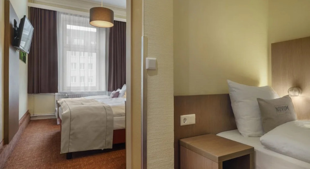 Четырёхместный семейный номер Standard Hotel Norddeutscher Hof