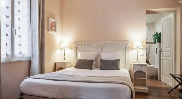 Номер Comfort Logis Hôtel Restaurant Le Quai Fleuri