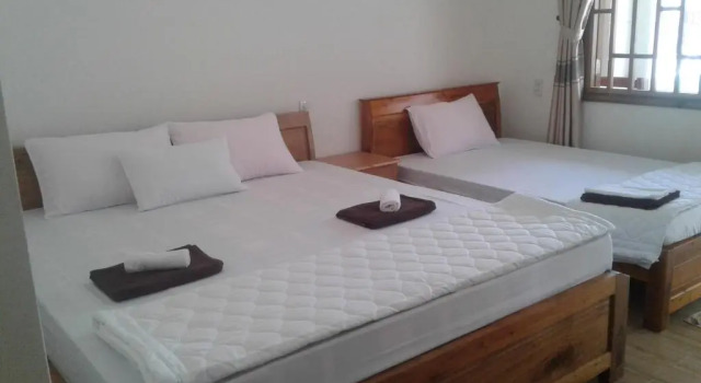 Трёхместный номер Standard с балконом и с видом на бассейн Nhat Huy Bungalow Phu Quoc