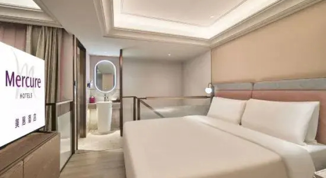 Люкс Отель Mercure Beijing Tongzhou Global