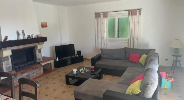 Villa Lorenzoni, Varaa Villa Calvi 