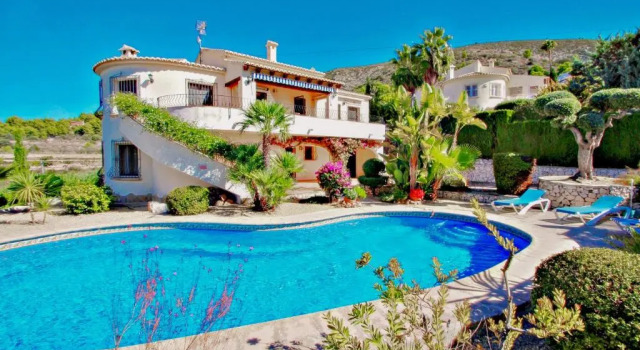 Коттедж Nessa - well furnished villa with panoramic views in Benitachell